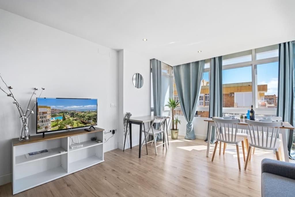 Sea View In Benalmadena Apartment Bagian luar foto