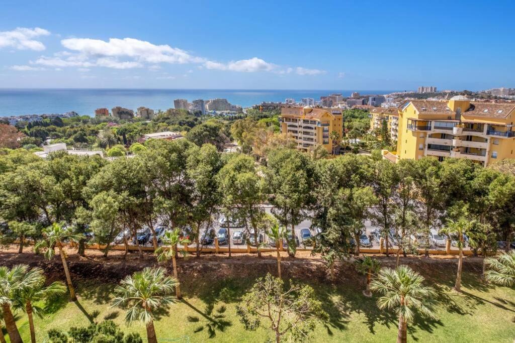 Sea View In Benalmadena Apartment Bagian luar foto